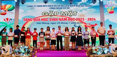 Công đoàn cơ sở Công ty Hải Thành tổ chức gặp mặt, tặng quà các cháu học sinh năm học 2023 - 2024
