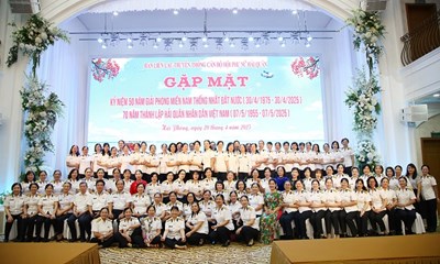 Ban liên lạc truyền thống cán bộ hội phụ nữ Hải quân tổ chức gặp mặt