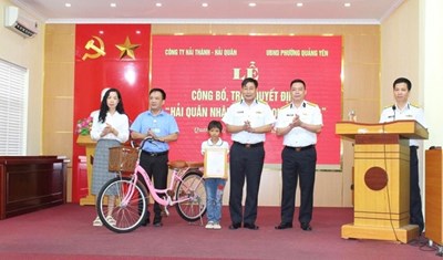 Công ty Hải Thành tổ chức Lễ công bố và trao quyết định đỡ đầu con ngư dân